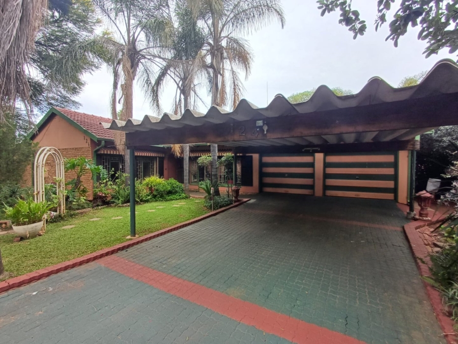 3 Bedroom Property for Sale in Wilkoppies North West